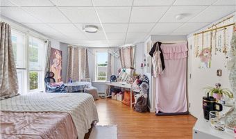 14 Garfield Ave, East Providence, RI 02916