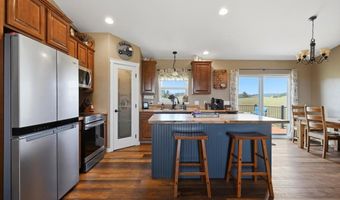 19127 Cattle Dr, Belle Fourche, SD 57717