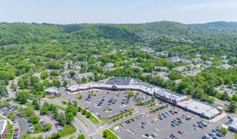 84 Mayfield Rd, Bedminster, NJ 07921