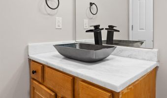 224 SHOAL CREST Dr, Ashville, AL 35953