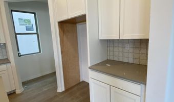 2012 Dekooning Ave SE, Albuquerque, NM 87106