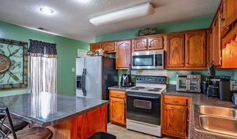 107 Sunrise Cv, Batesville, MS 38606