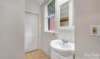 181 Courtland Pl, Asheville, NC 28801