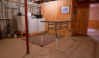 198 W Lake Dr, Arlington, SD 57212
