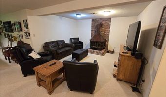 1502 Hillcrest Ct, Atchison, KS 66002