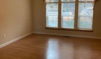 752 Divot Dr, Fernley, NV 89408