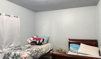 134 W Lee St, Aurora, MO 65605