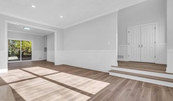 9 Glen Ct, Barnegat, NJ 08005