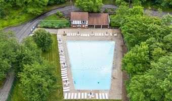 212 Timber Ln, Aleppo, PA 15143