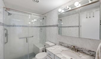 5225 POOKS HILL Rd 1819N, Bethesda, MD 20814