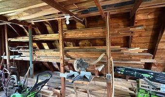 10 Palm St, Baileyville, ME 04694