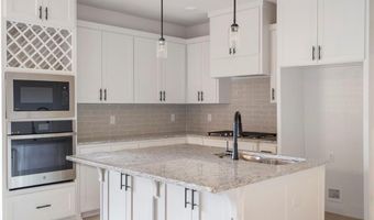 7303 SW Basswood Ave, Bentonville, AR 72713