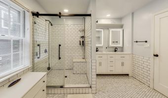 3100 N GLEBE Rd, Arlington, VA 22207