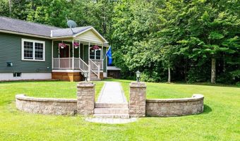 216 Wood Ln, Alburgh, VT 05440