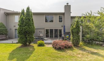 765 Peninsula Ct, Ann Arbor, MI 48105
