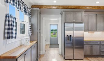 8011 Hollow Corners Rd, Almont, MI 48003