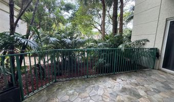 20000 E Country Club Dr 104, Aventura, FL 33180