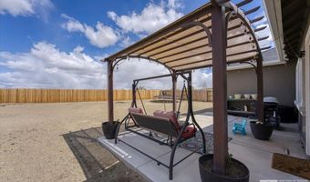 2212 Windrow Dr, Fernley, NV 89408