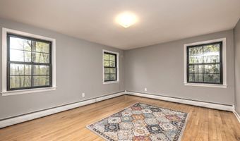 79 Meadow Wood Rd, Branford, CT 06405