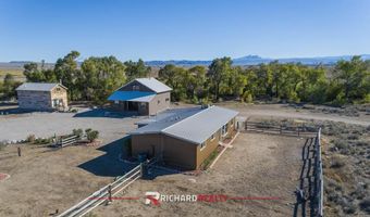 52 Road 8UC, Clark, WY 82435