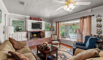 331 Gray St, Belcher, LA 71004