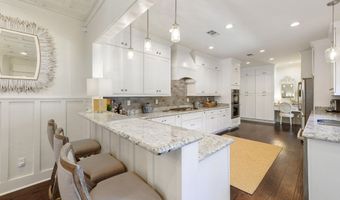354 Main St, Bay St. Louis, MS 39520