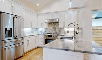 1341 NAUTICAL HEIGHTS Dr, Brookings, OR 97415