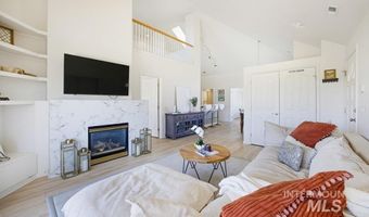 5170 S Surprise Way Apt 202, Boise, ID 83716