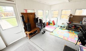 908 NE 10th Ave, Aberdeen, SD 57401