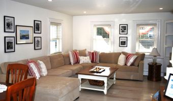 176 Richmond Ave, Amityville, NY 11701