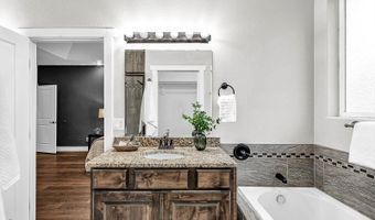 2076 LACY Dr, Cheyenne, WY 82009