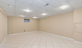 1133 N Thatcher Ln, Addison, IL 60101