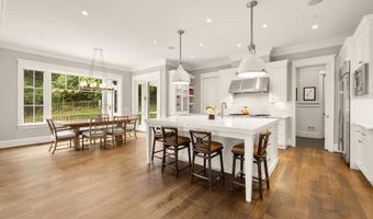 6617 LYBROOK Ct, Bethesda, MD 20817
