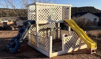 893 Foothill Dr, Apple Valley, UT 84737