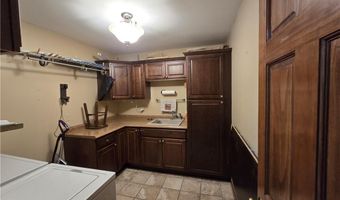 1502 Hillcrest Ct, Atchison, KS 66002