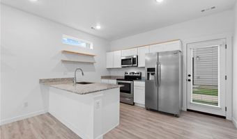 930 Ventnor Ave, Bentonville, AR 72713