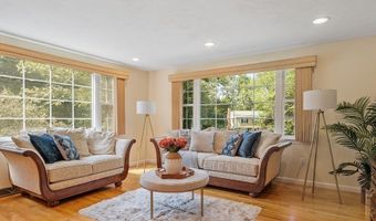 16 Patriots Rd, Acton, MA 01720