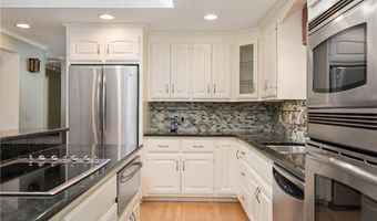 70 High Ridge Dr, Cumberland, RI 02864