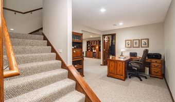 2111 Robins Nest SE, Alexandria, MN 56308