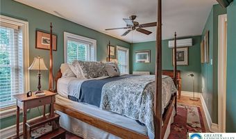 407 N 8th St, Allentown, PA 18102