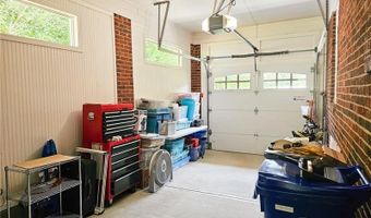 2461 Woodridge, Decatur, GA 30033