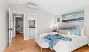 4954 Saratoga Ave, San Diego, CA 92107