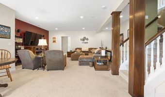 2111 Bunker Ct, Auburn, IN 46706