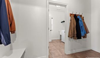 6315 E Chartwell Gdns, Ammon, ID 83406