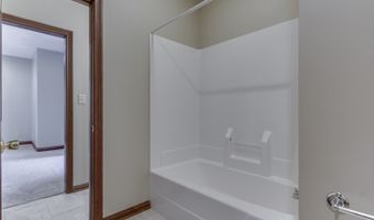 20 Forrests Edge Ct, Indianapolis, IN 46227