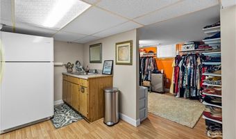 17 Mowry Ave, Cumberland, RI 02864