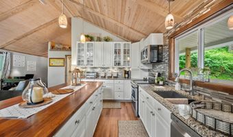 112 SCENIC VIEW Dr, Addison, PA 15411