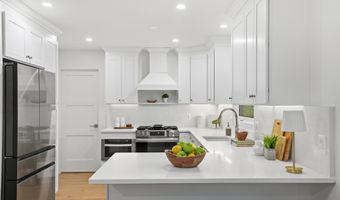4908 WOODLAND Way, Annandale, VA 22003