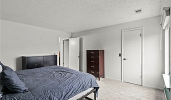 75 B Foxberry Dr, Amherst, NY 14068