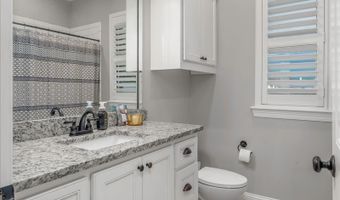 408 Halifax Cir, Benton, LA 71006